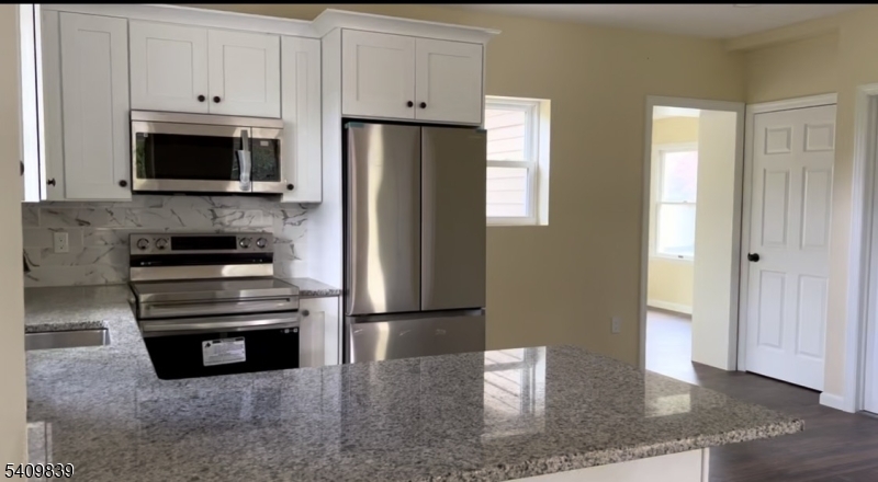 71 Wishing Well Road Hamburg, NJ 07419 - Photo 10 of 17