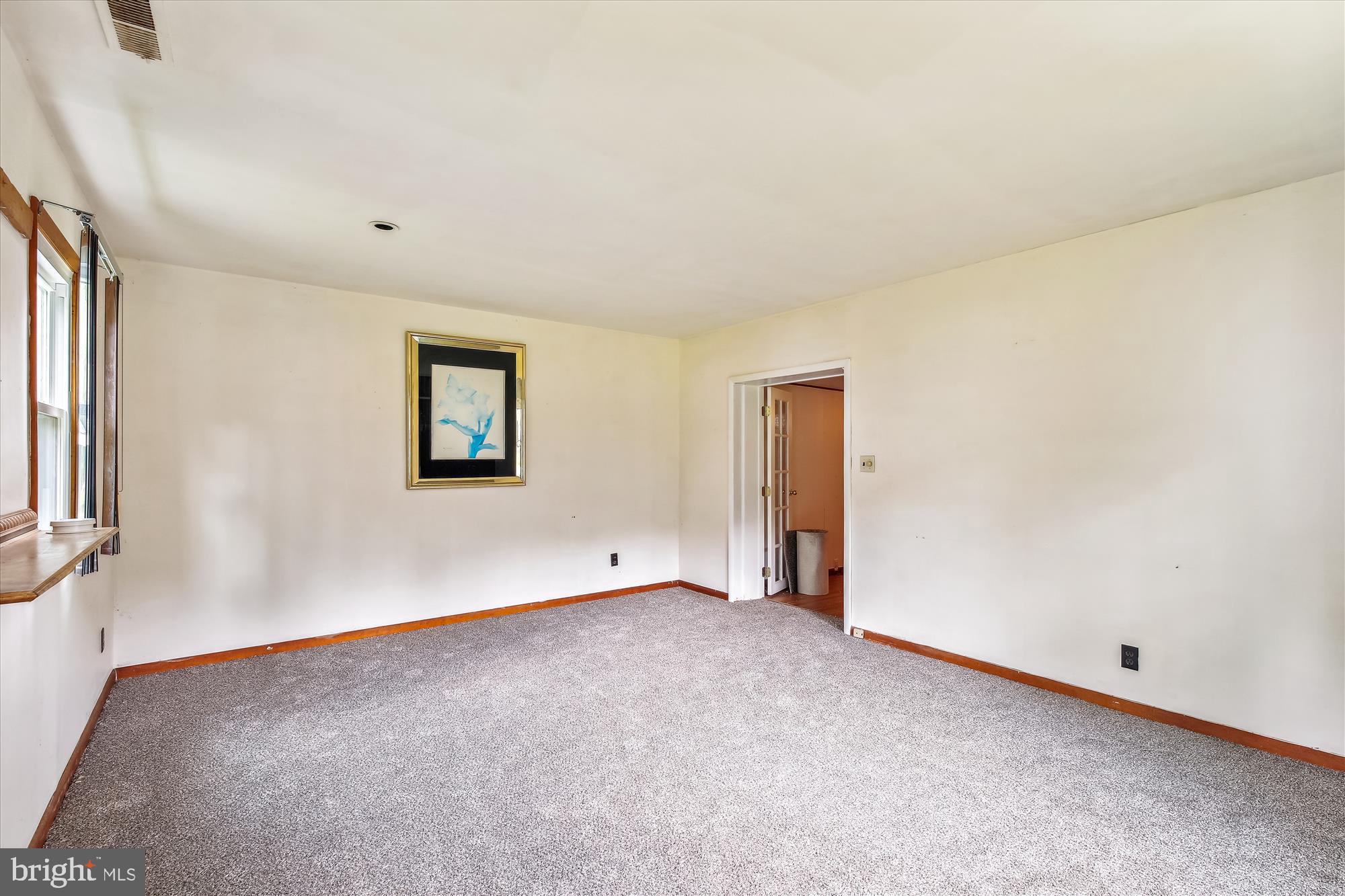 27890 Jones Factory Road Westover, MD 21871 - Photo 12 of 20 Living Room