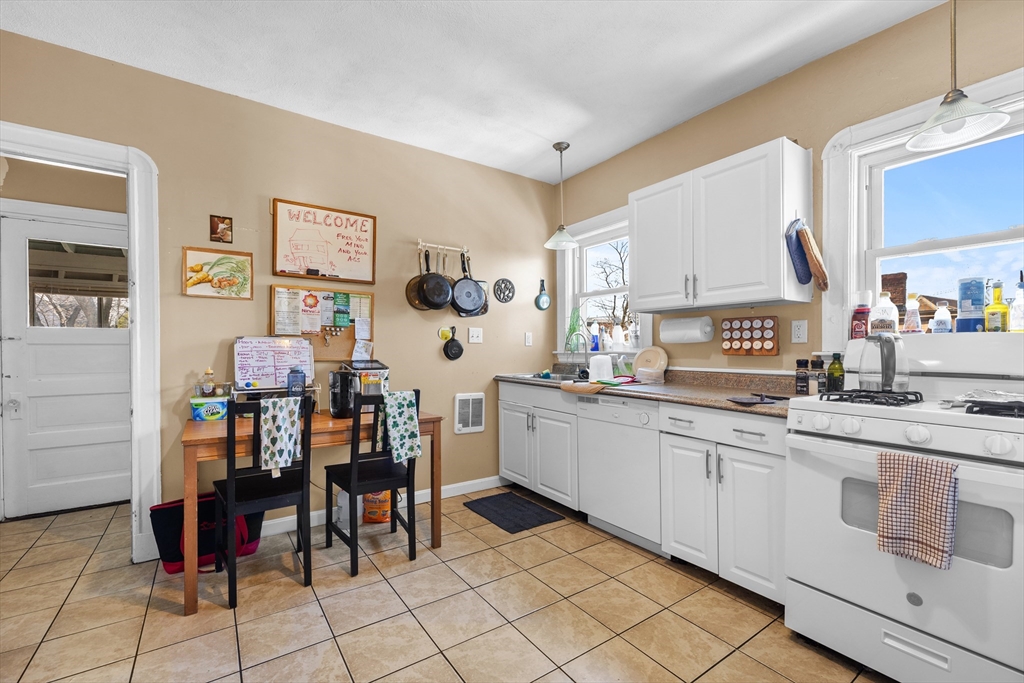 7 Simpson Avenue Somerville, MA 02144 - Photo 22 of 36