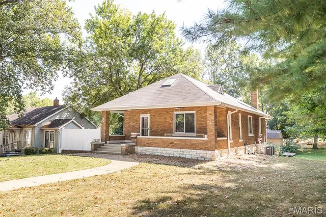 $185,000 | 8 Kircher Place, Belleville, IL 62220