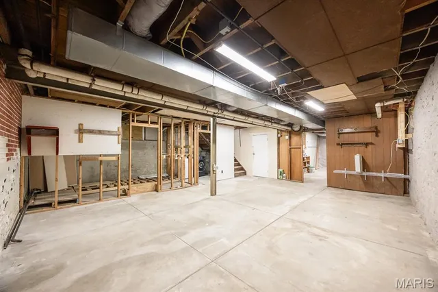 $185,000 | 8 Kircher Place, Belleville, IL 62220