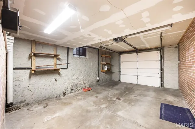 $185,000 | 8 Kircher Place, Belleville, IL 62220