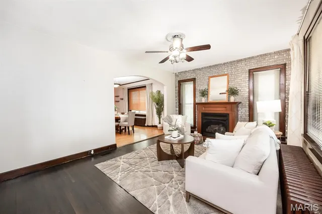 $185,000 | 8 Kircher Place, Belleville, IL 62220