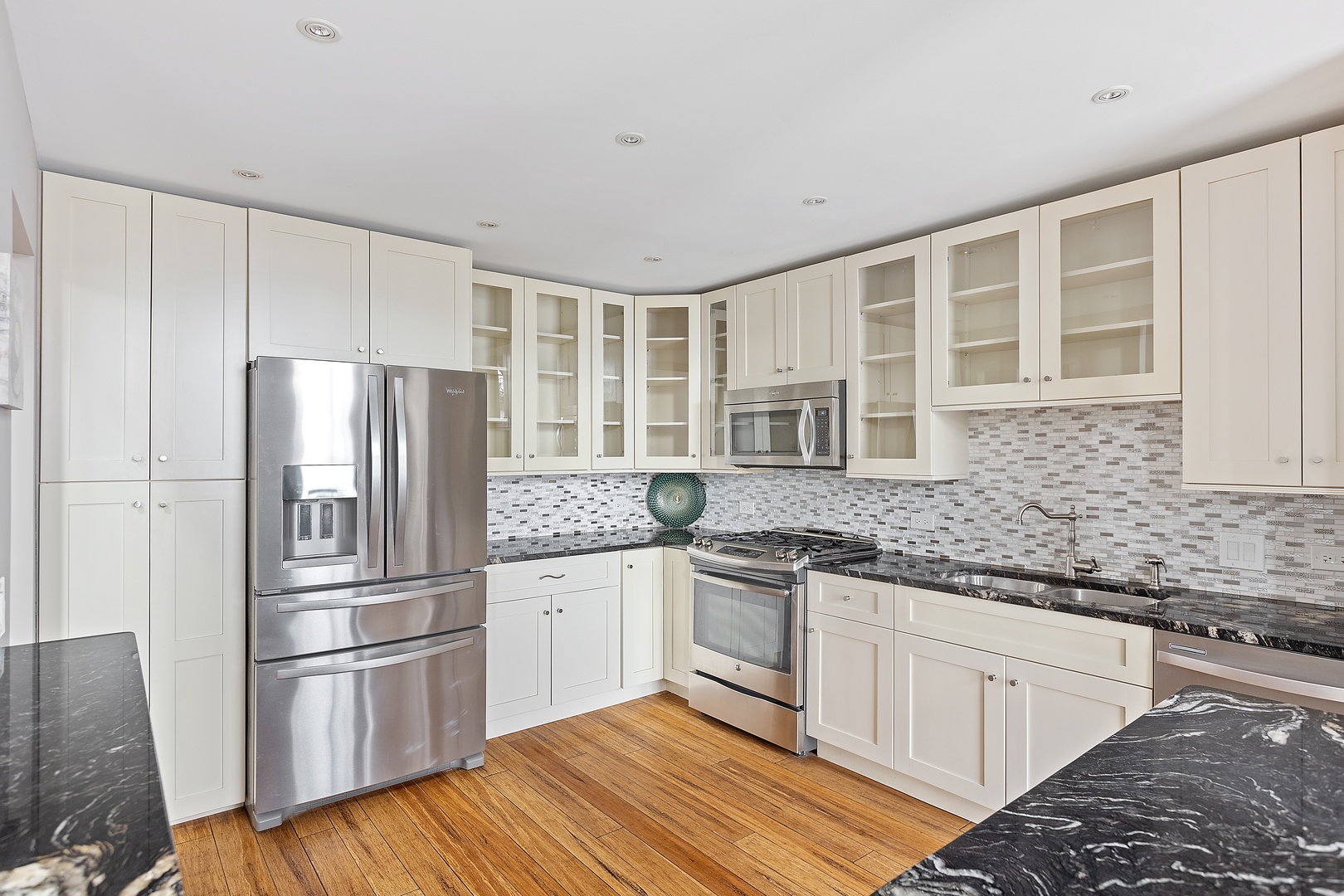 923 Ridgefield Lane, Unit 26 Wheeling, IL 60090 - Photo 6 of 15