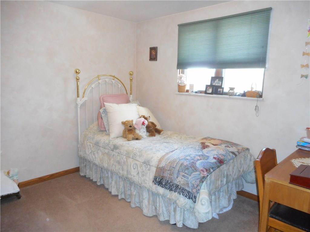 1183 La Salle Road Monroeville, PA 15146 - Photo 8 of 19 10x10 Third bedroom