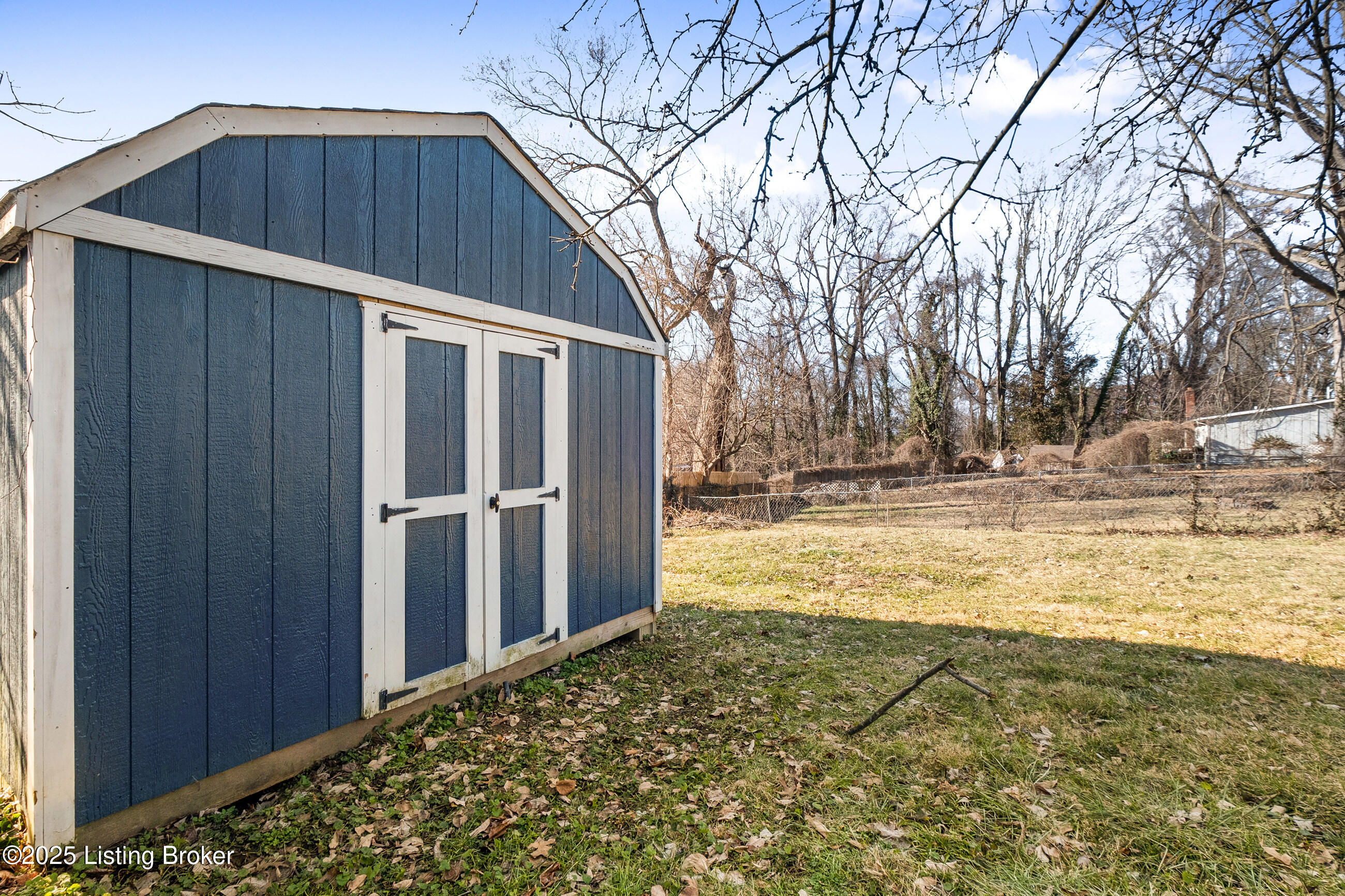 3063 University Road Louisville, KY 40206 - Photo 37 of 39 Backyard