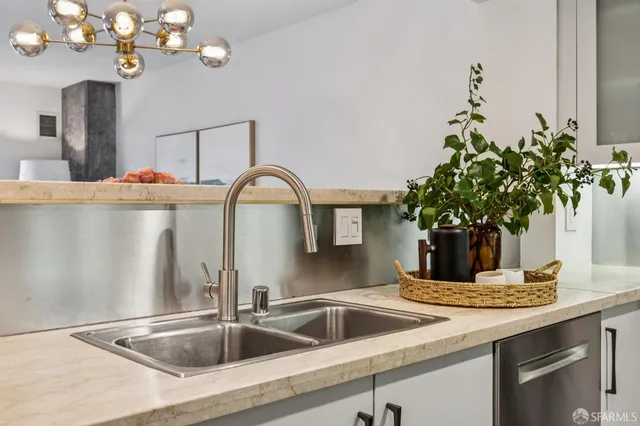 $879,000 | 200 Brannan Street, Unit 139, San Francisco, CA 94107