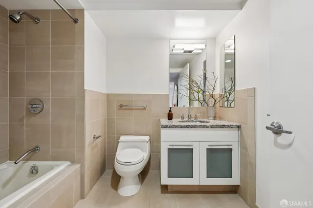 $879,000 | 200 Brannan Street, Unit 139, San Francisco, CA 94107