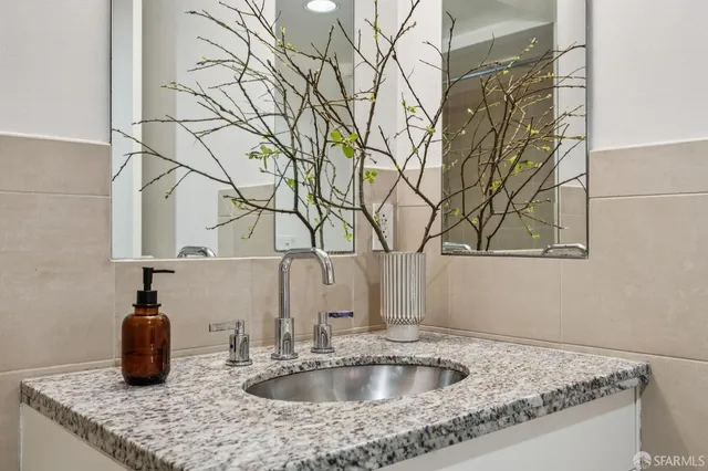 $879,000 | 200 Brannan Street, Unit 139, San Francisco, CA 94107