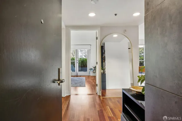 $879,000 | 200 Brannan Street, Unit 139, San Francisco, CA 94107