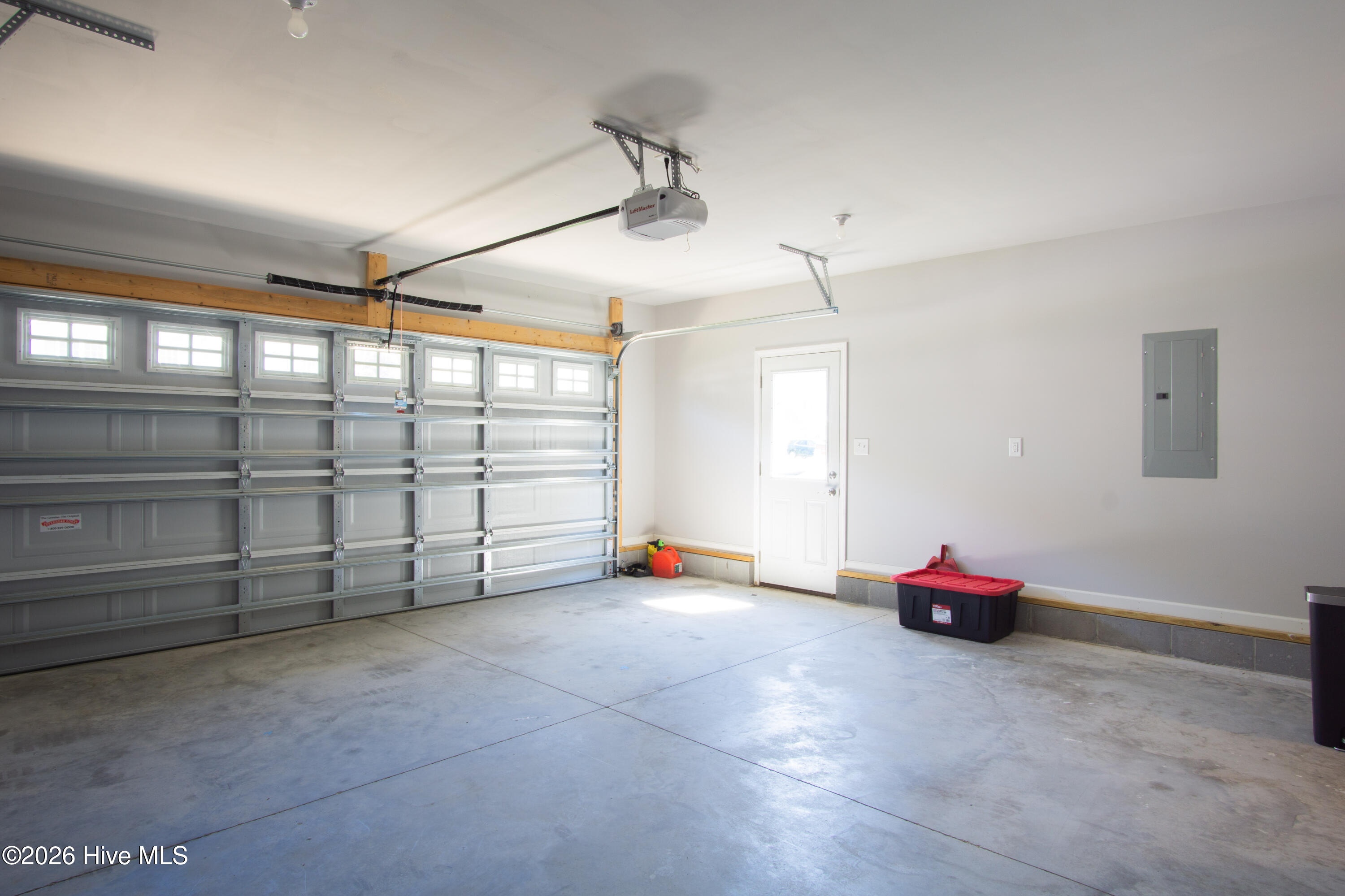 116 Station Yard Road New Bern, NC 28562 - Photo 23 of 31 2 car garage