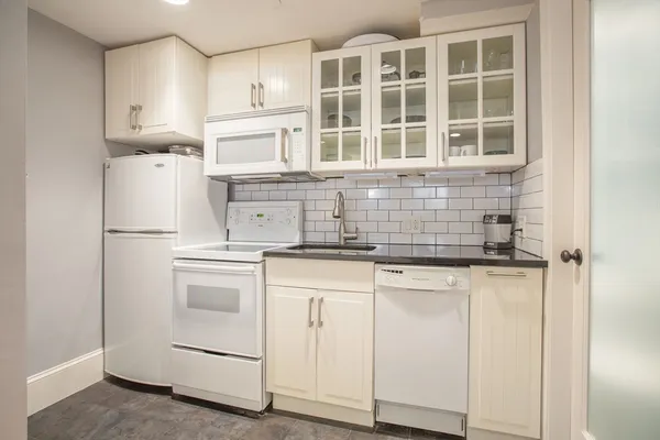 $2,250 | 431 Shawmut Avenue, Unit 1, Boston, MA 02118