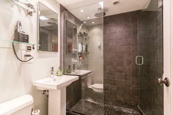 $2,250 | 431 Shawmut Avenue, Unit 1, Boston, MA 02118