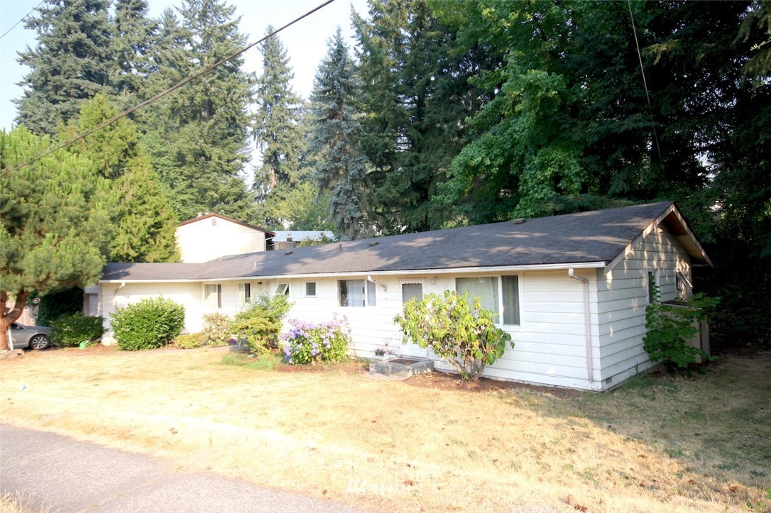 10621 Beardslee Boulevard Bothell, WA 98011 - Photo 3 of 19 Gallery Image 3