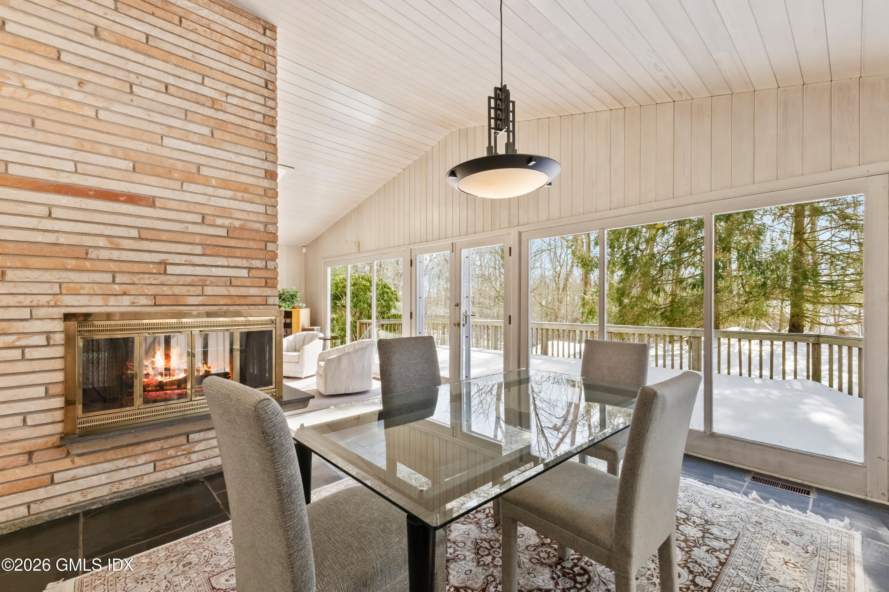 5 Old Wagon Road Stamford, CT 06903 - Photo 11 of 38 26