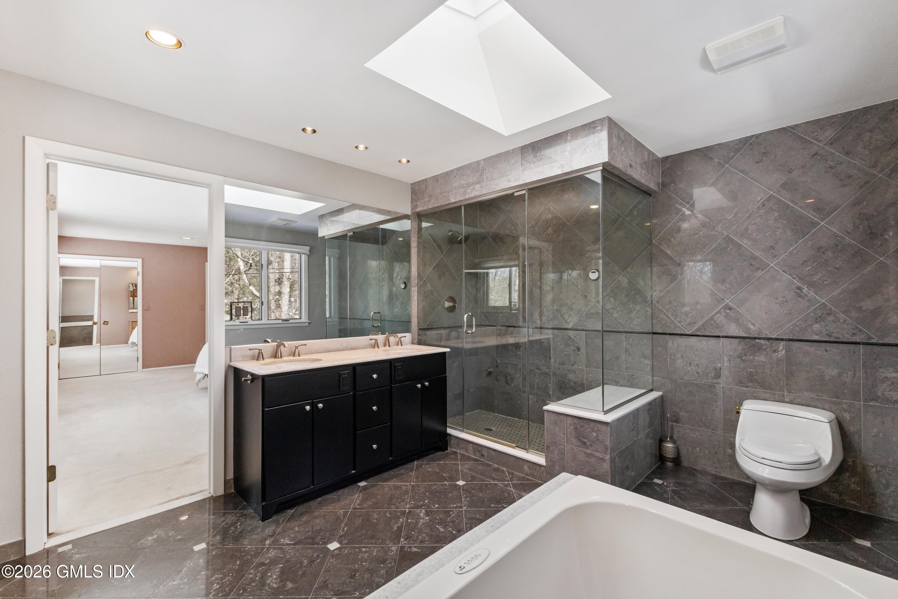 5 Old Wagon Road Stamford, CT 06903 - Photo 23 of 38 09