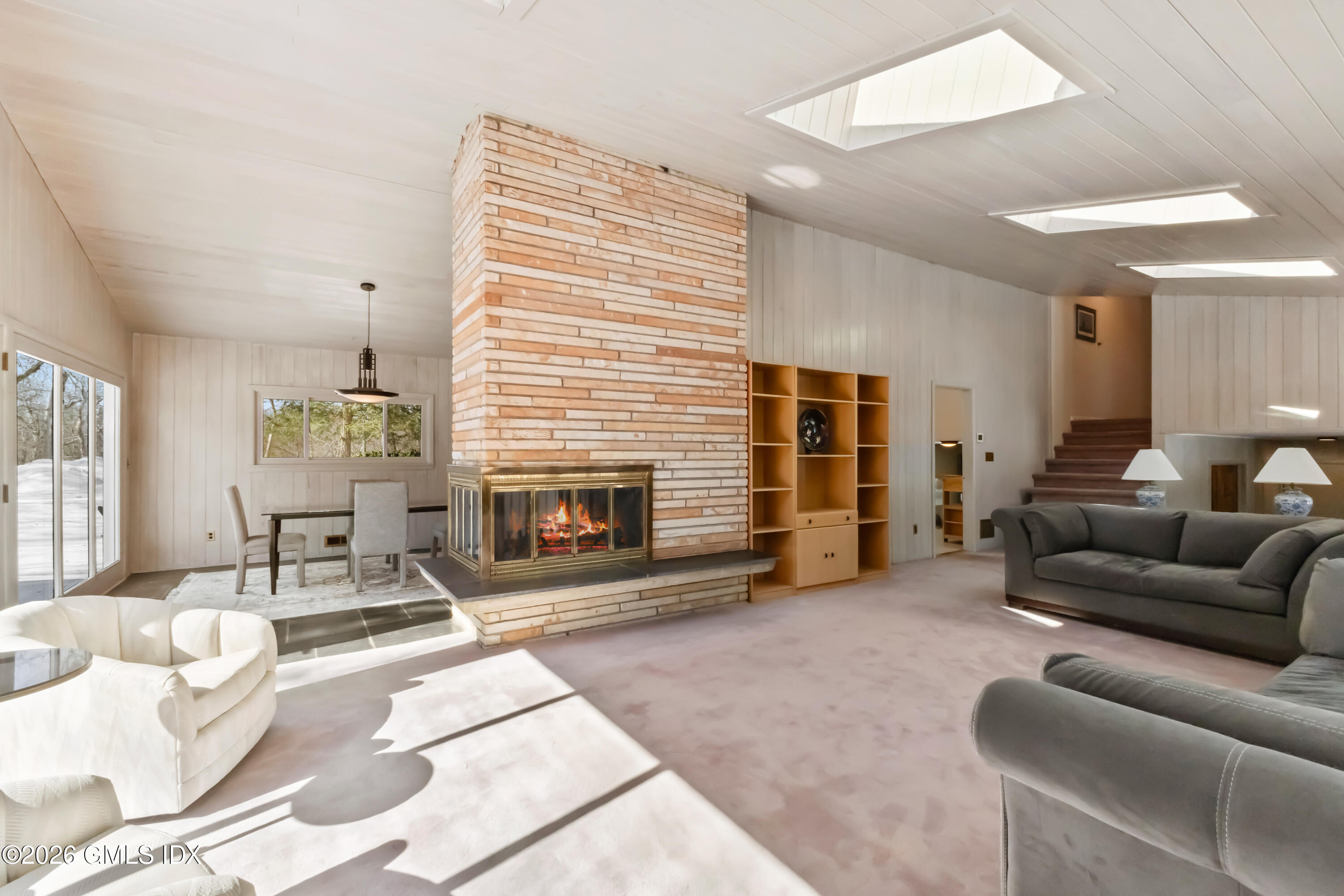 5 Old Wagon Road Stamford, CT 06903 - Photo 9 of 38 22