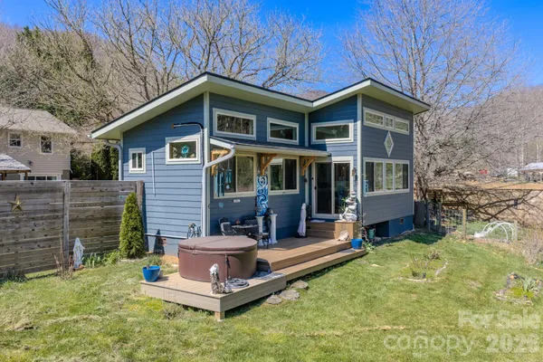 $725,000 | 3 Taproot Trail, Barnardsville, NC 28709
