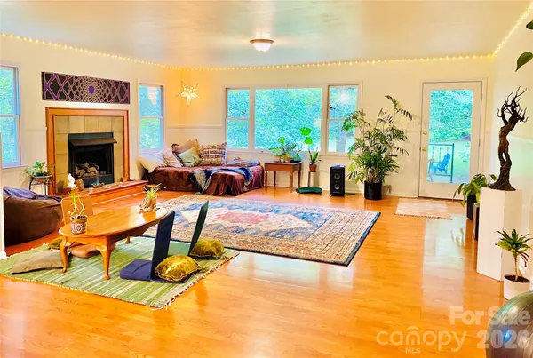 $737,000 | 3 Taproot Trail, Barnardsville, NC 28709