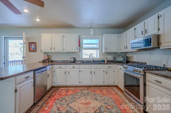 $737,000 | 3 Taproot Trail, Barnardsville, NC 28709