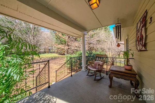 $737,000 | 3 Taproot Trail, Barnardsville, NC 28709