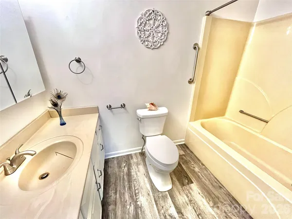 $737,000 | 3 Taproot Trail, Barnardsville, NC 28709