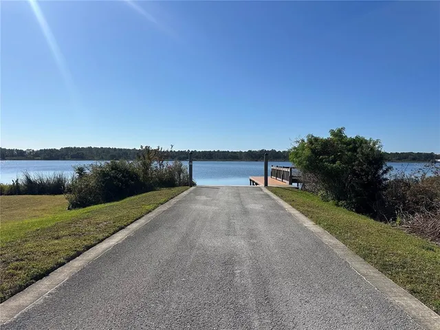 $529,000 | 3804 Bayshore Circle, Tavares, FL 32778