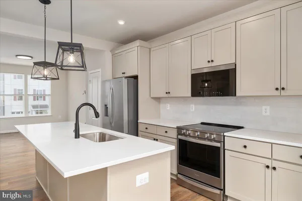 $2,300 | 210 Monteith Drive, Winchester, VA 22601