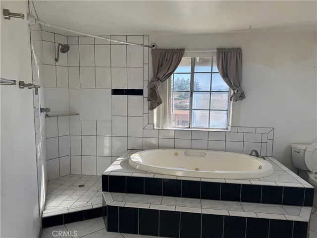 $399,000 | 20635 Tonawanda Road, Apple Valley, CA 92307