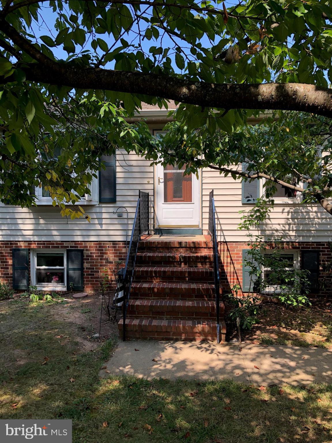 2028 Putnam Road Baltimore, MD 21227 - Photo 1 of 31 front of house