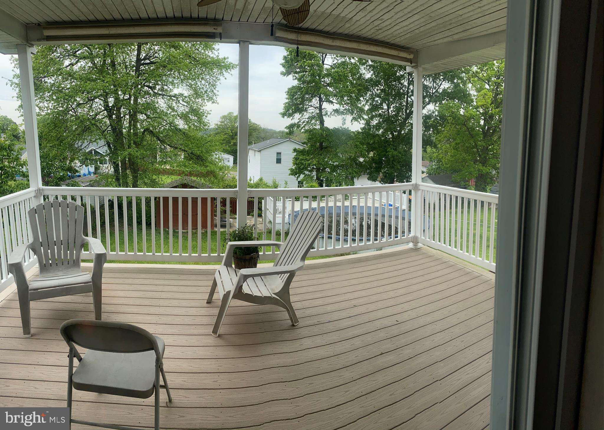 2028 Putnam Road Baltimore, MD 21227 - Photo 30 of 31 Upstairs Deck