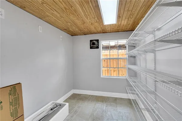 $407,000 | 4429 Lake Villa Drive, Metairie, LA 70002