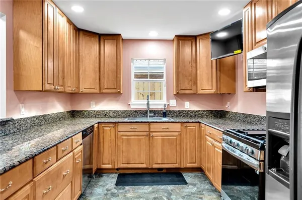 $407,000 | 4429 Lake Villa Drive, Metairie, LA 70002
