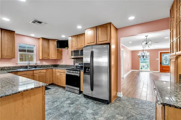 $407,000 | 4429 Lake Villa Drive, Metairie, LA 70002