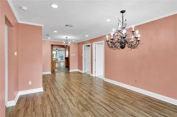 $407,000 | 4429 Lake Villa Drive, Metairie, LA 70002