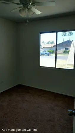 $1,695 | 5733 West Beck Lane, Glendale, AZ 85306