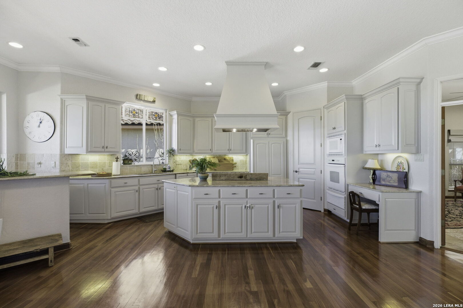 436 Paradise Point Drive Boerne, TX 78006 - Photo 12 of 49