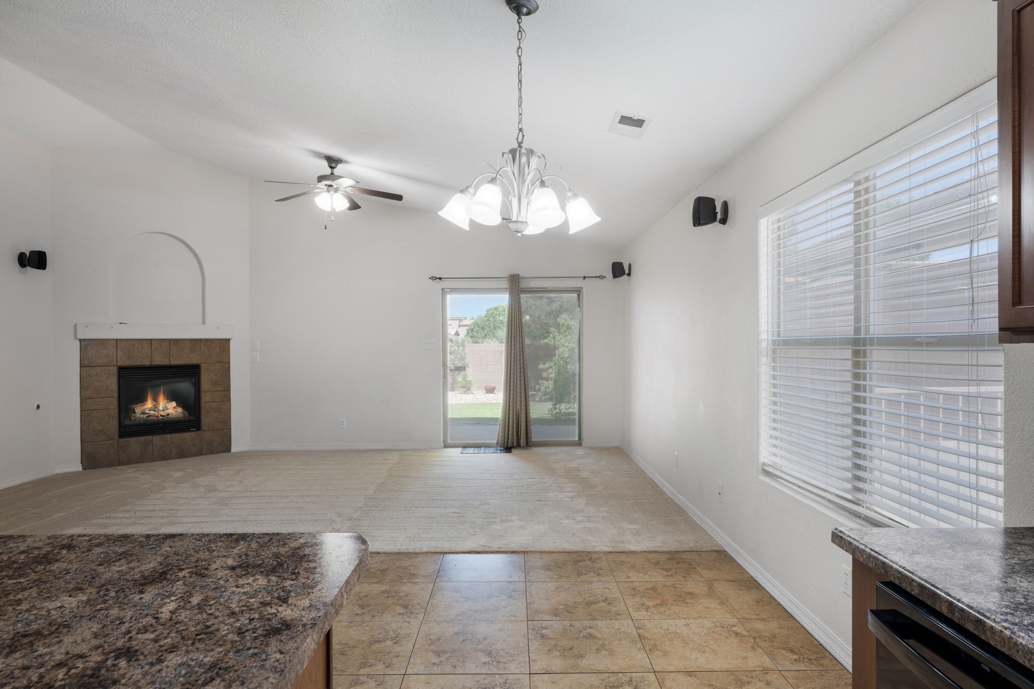 2100 Violeta Circle Southeast Rio Rancho, NM 87124 - Photo 20 of 35