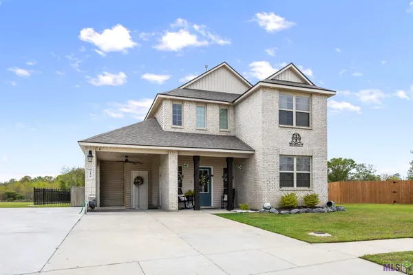 $299,999 | 3439 Inwood Court, Zachary, LA 70791