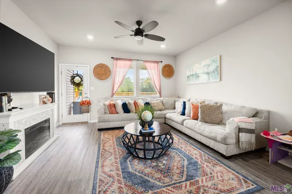 $299,999 | 3439 Inwood Court, Zachary, LA 70791