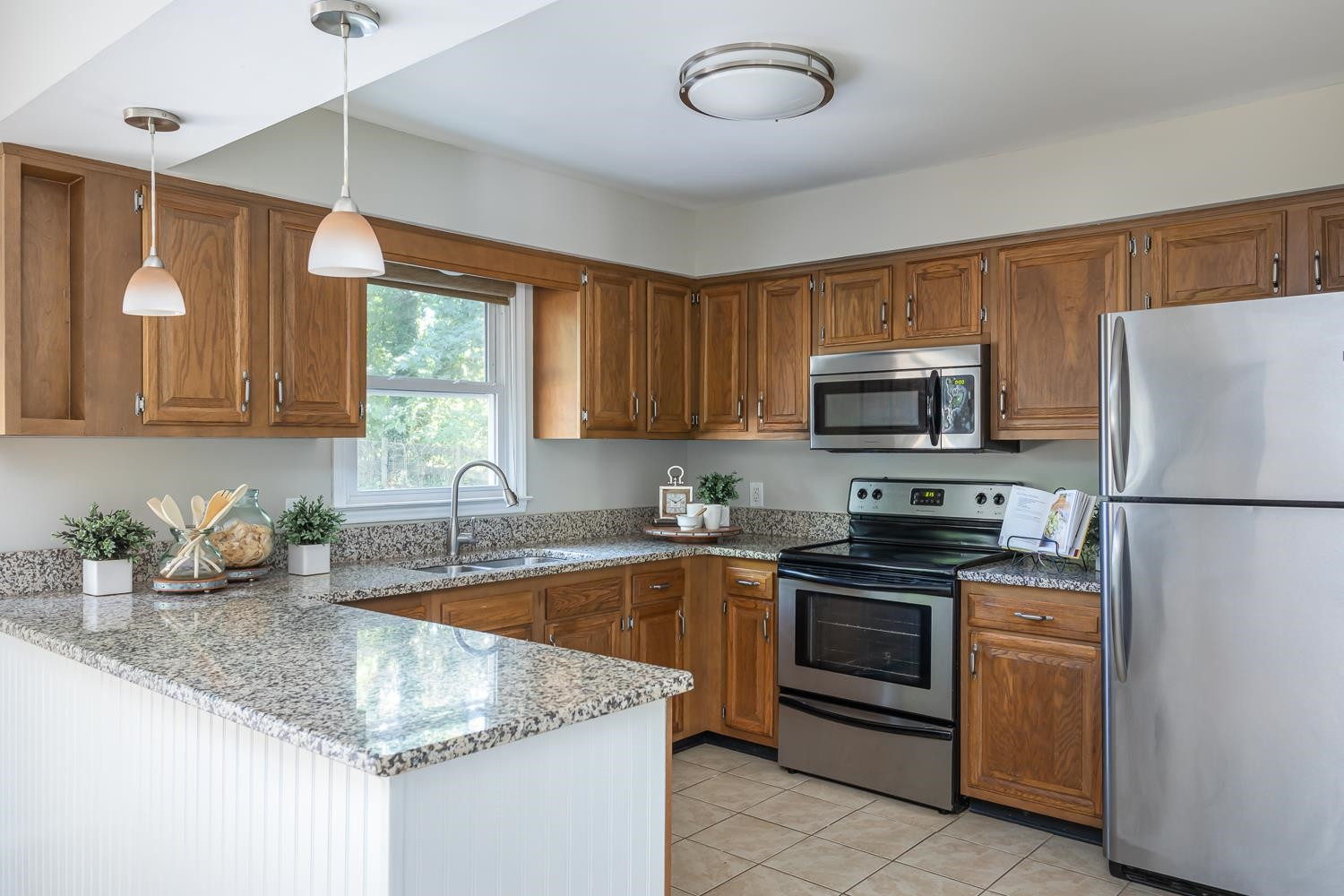 7624 Valview Street Raleigh, NC 27613 - Photo 4 of 11 Kitchen