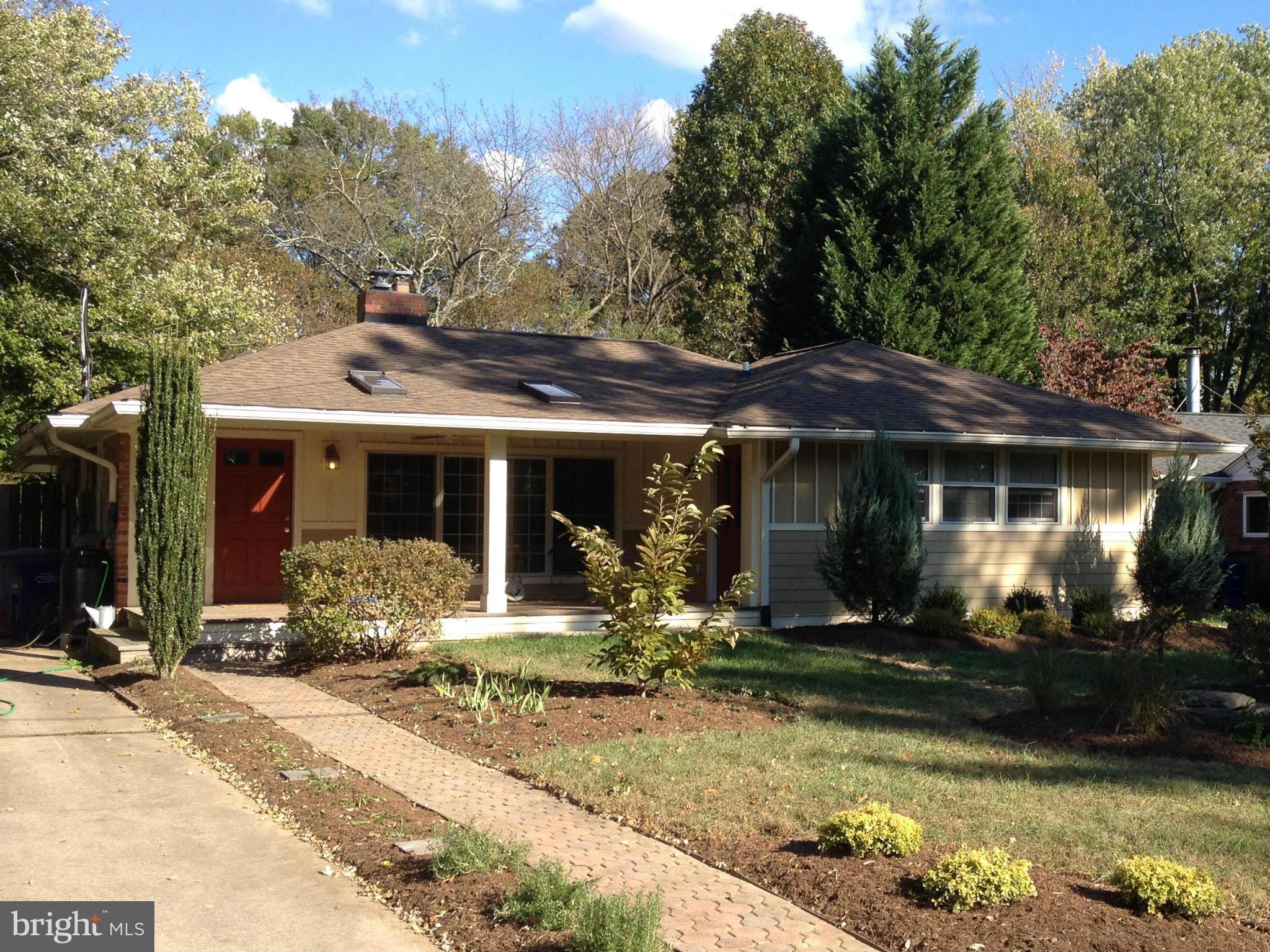 7913 Fairfax Road Alexandria, VA 22308 - Photo 1 of 29 Exterior (Front)