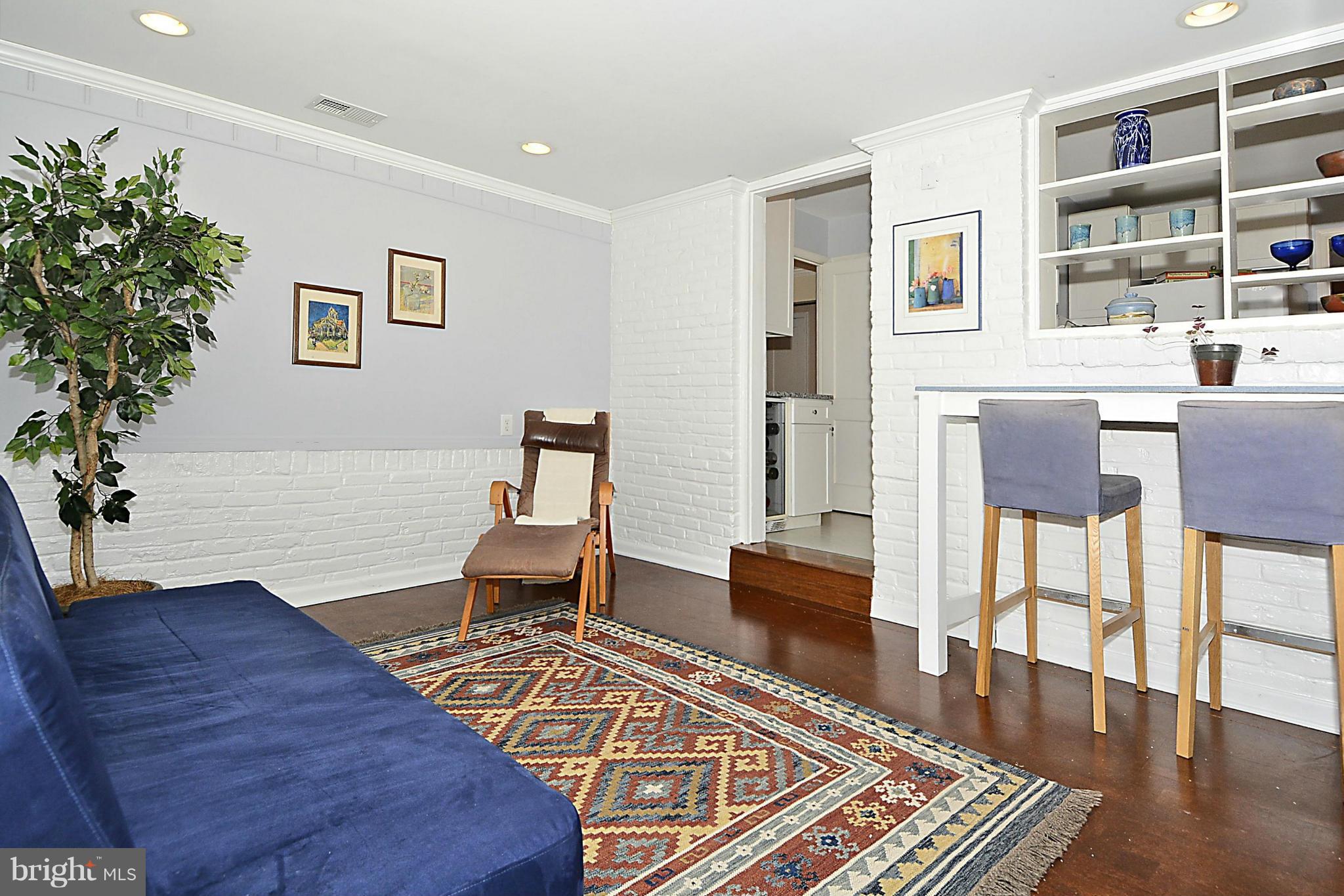 7913 Fairfax Road Alexandria, VA 22308 - Photo 14 of 29 Family Room
