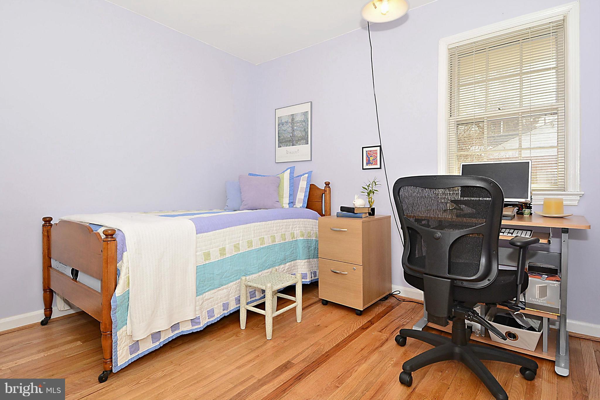 7913 Fairfax Road Alexandria, VA 22308 - Photo 20 of 29 Bedroom 3