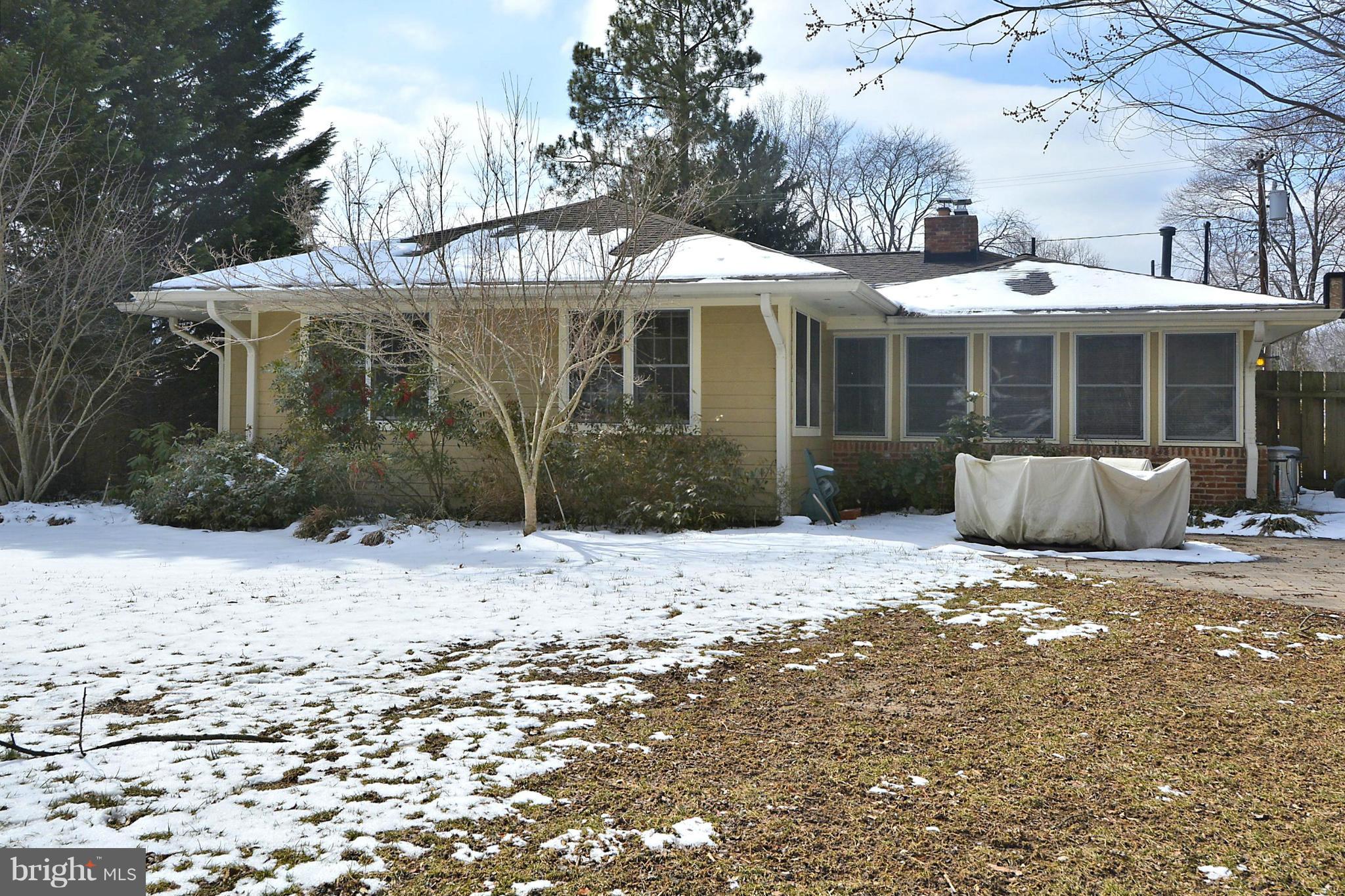 7913 Fairfax Road Alexandria, VA 22308 - Photo 28 of 29 Exterior (Rear)