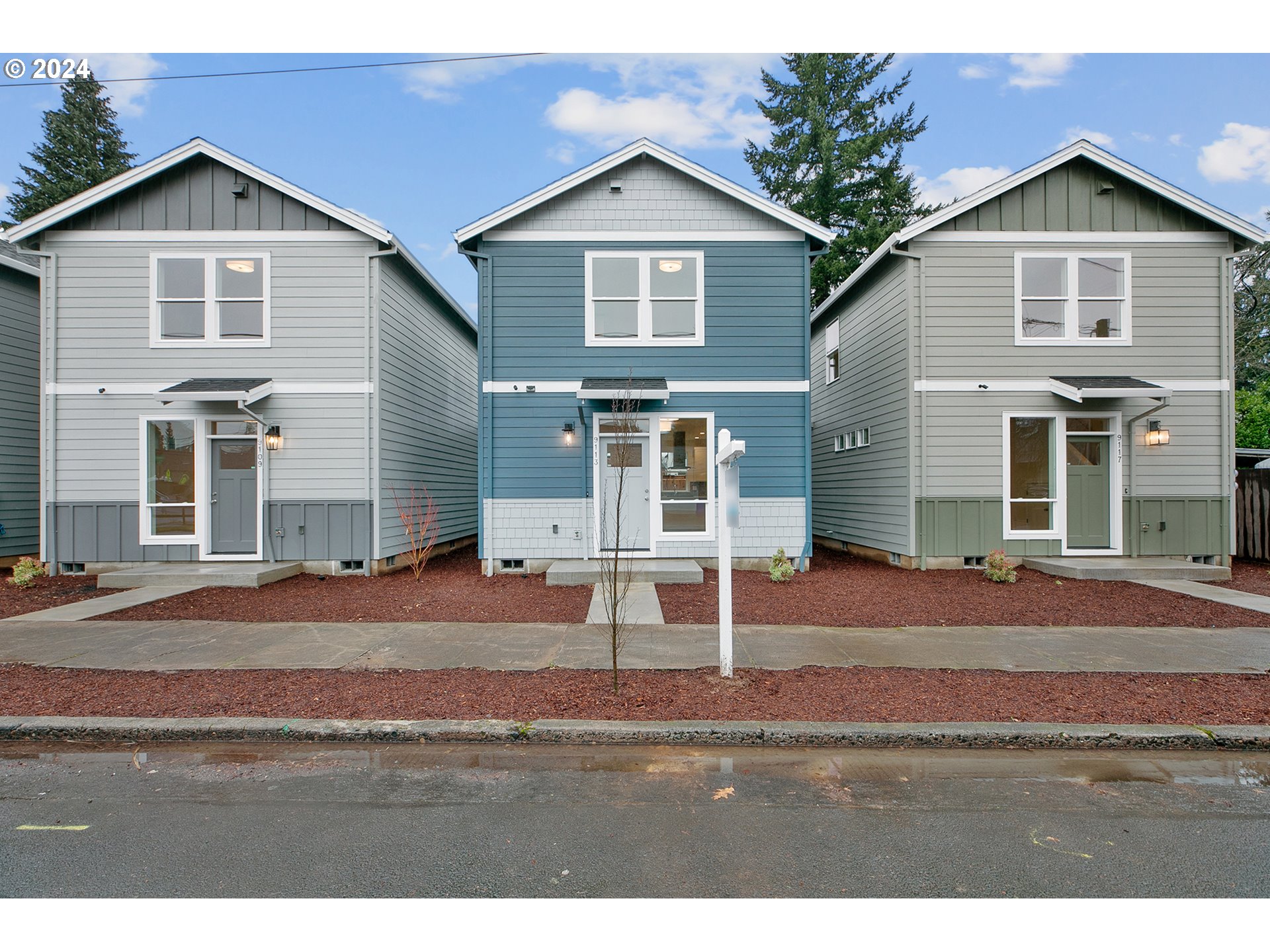 9113 Southeast Claybourne St  