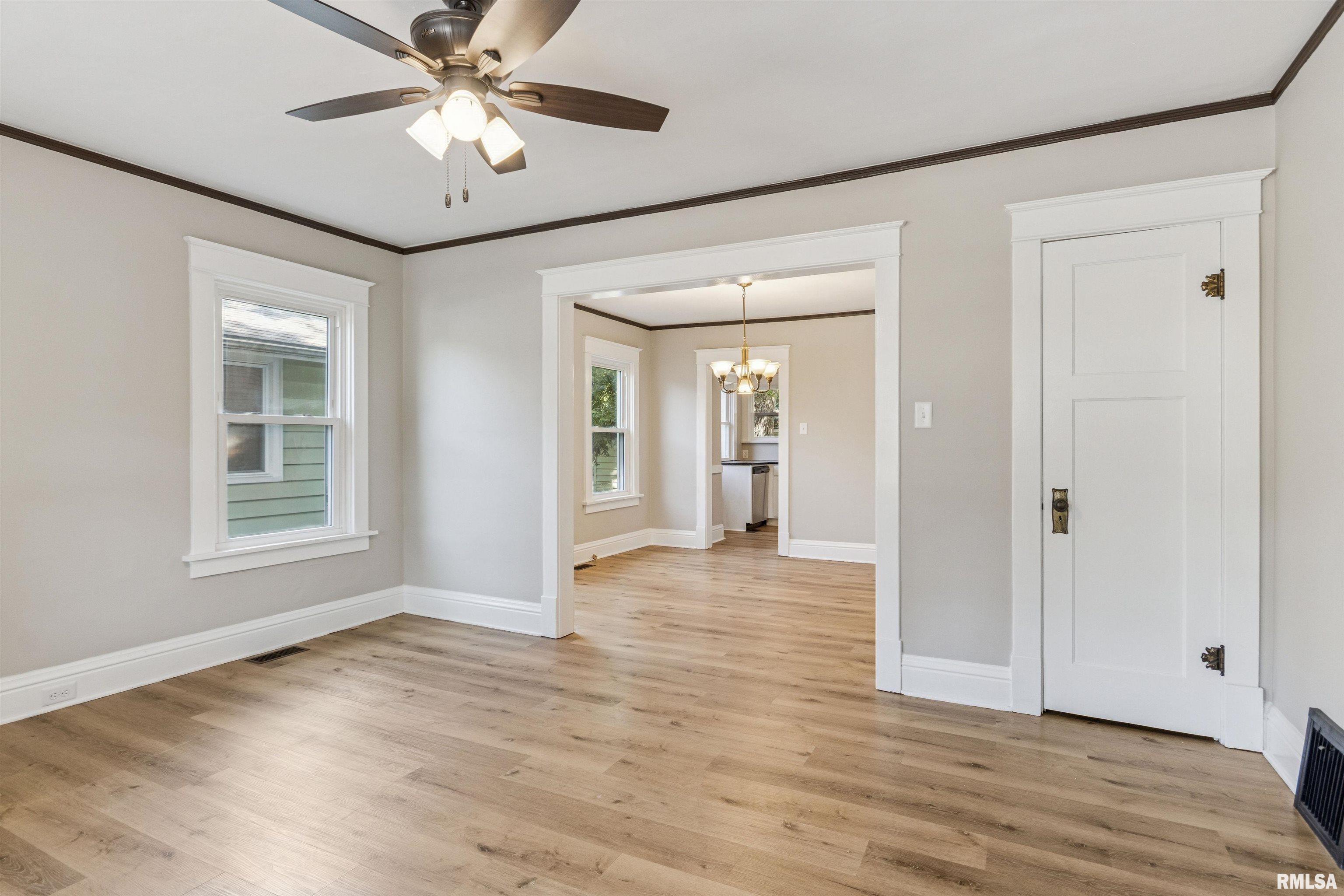 209 East Spruce Street Springfield, IL 62704 - Photo 2 of 17 Gallery Image 2