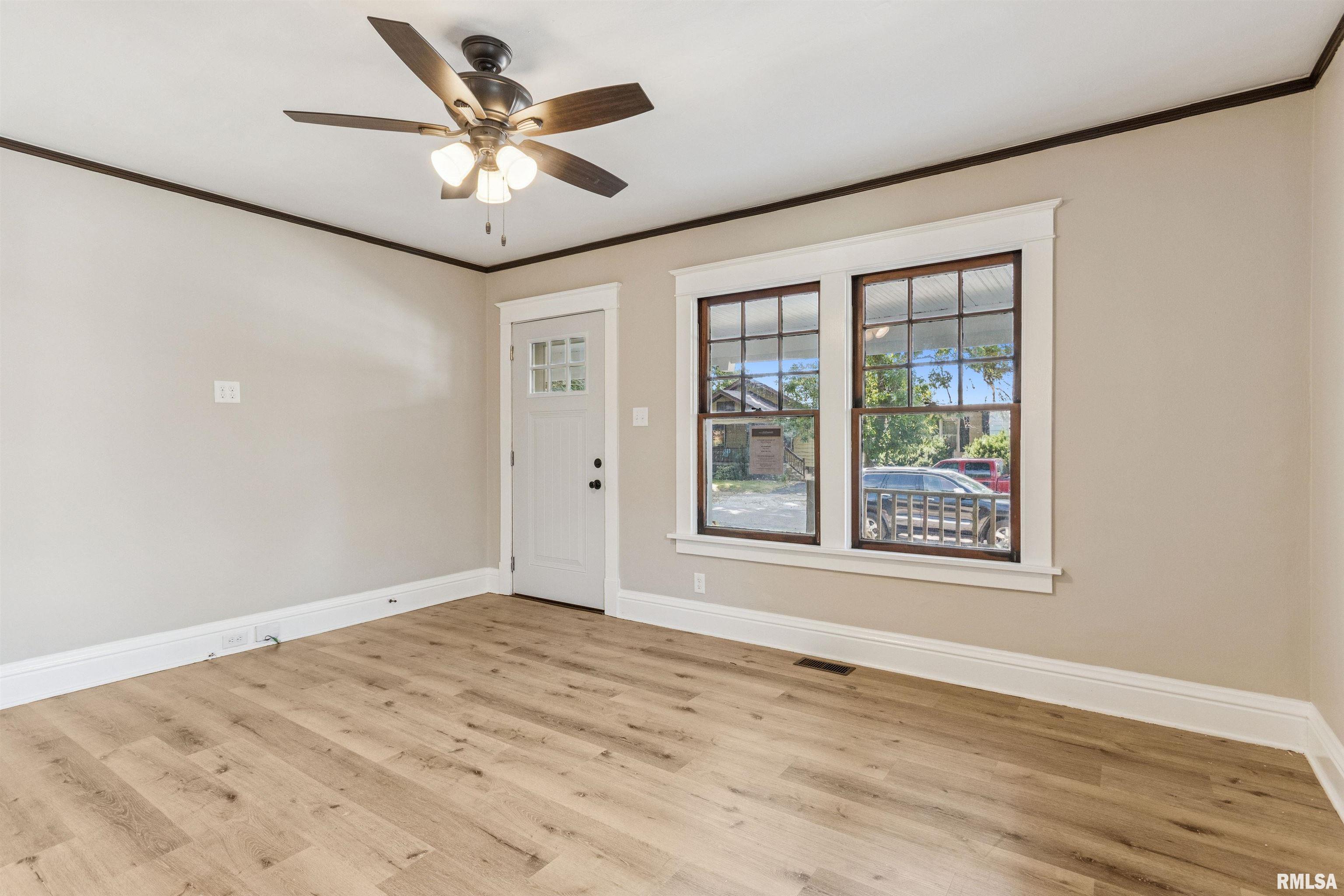 209 East Spruce Street Springfield, IL 62704 - Photo 4 of 17 Gallery Image 4