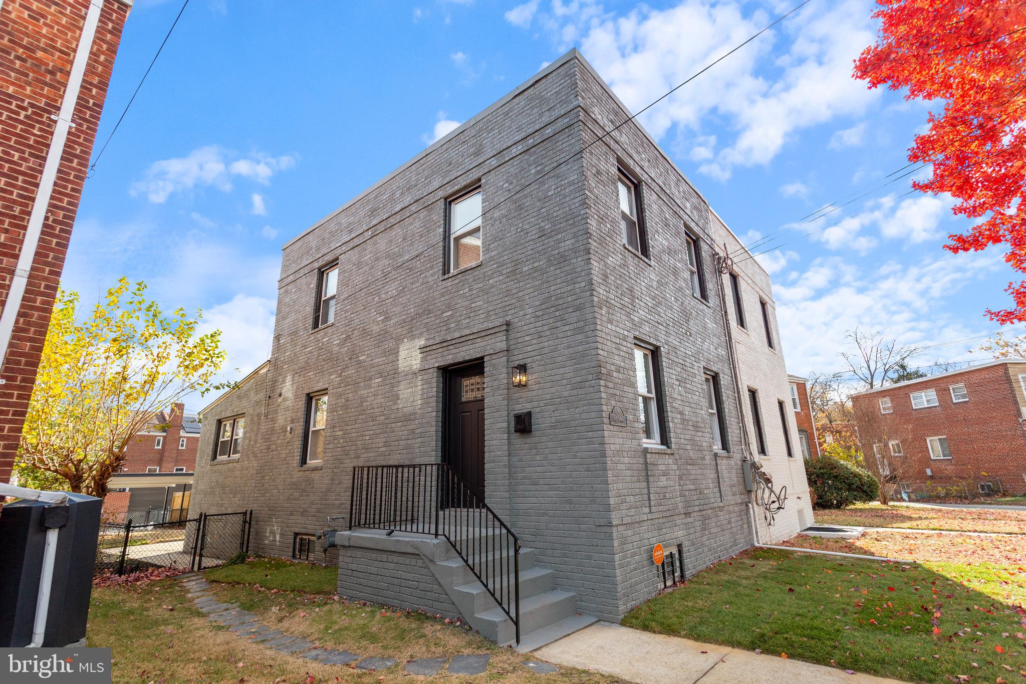 5051 8th Street Northeast Washington, DC 20017 - Photo 2 of 33