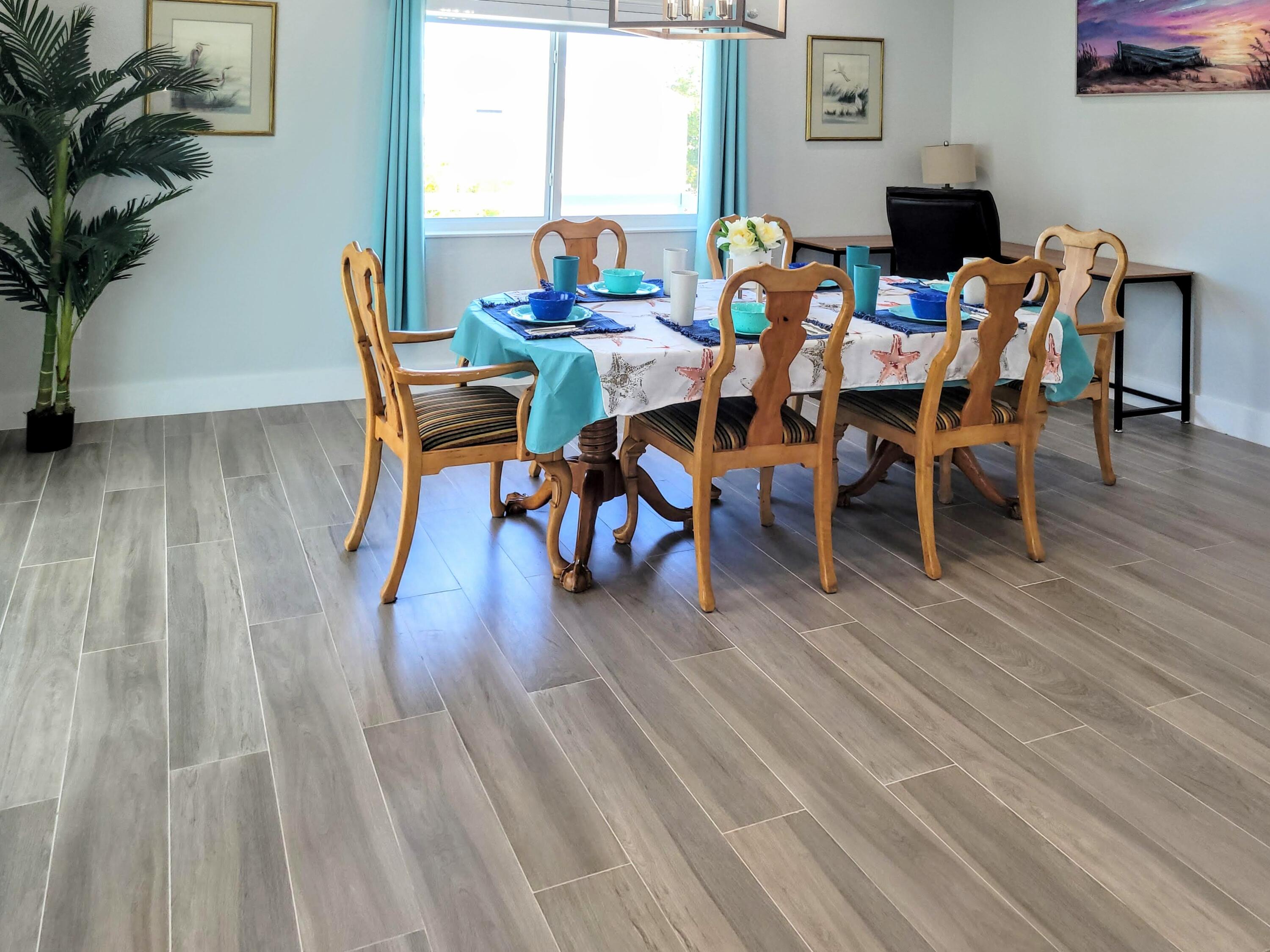 554 Gordon Circle Key Largo, FL 33037 - Photo 9 of 17 Dining